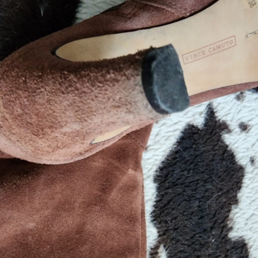 "VINCE CAMUTO" WOMEN'S GENUINE SUEDE HEELED BOOTS - BROWN - Picture 5 of 8